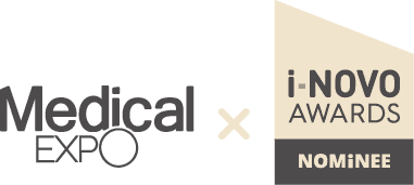 Logo von Medical Expo und i-NOVO Awards Nominee, schwarz-goldene Farben, modernes Design.